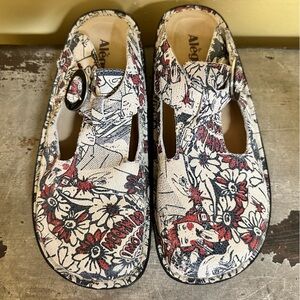Alegria PJ Lite Comic Book Leather Clog Sz9/39 Daisy's in Red, White & Black